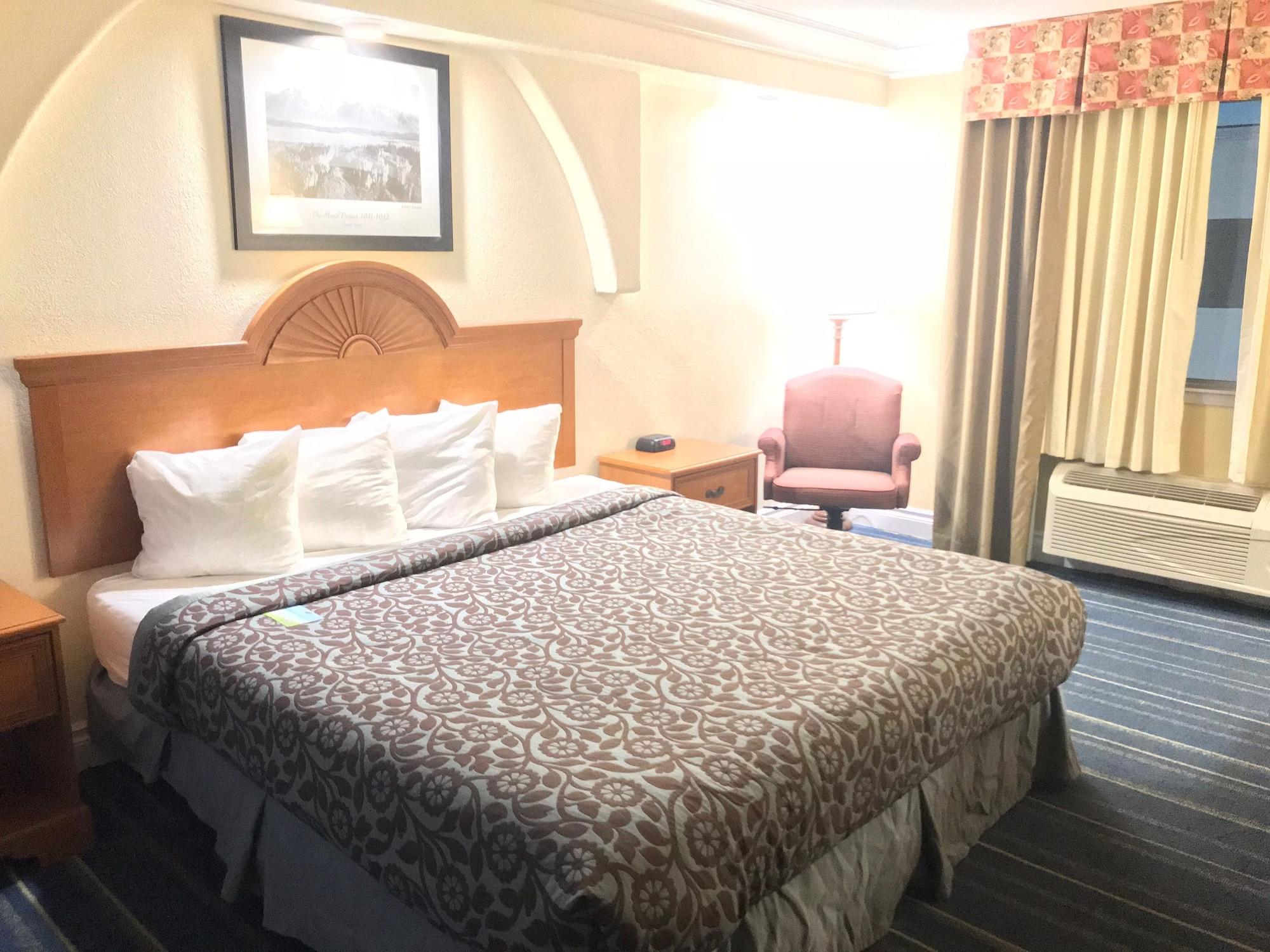 Days Inn By Wyndham San Antonio Airport Εξωτερικό φωτογραφία